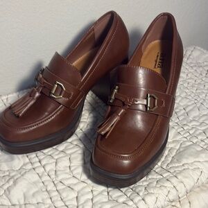 Ana (a new approach) Brown Leather Loafers with Tassels size 7